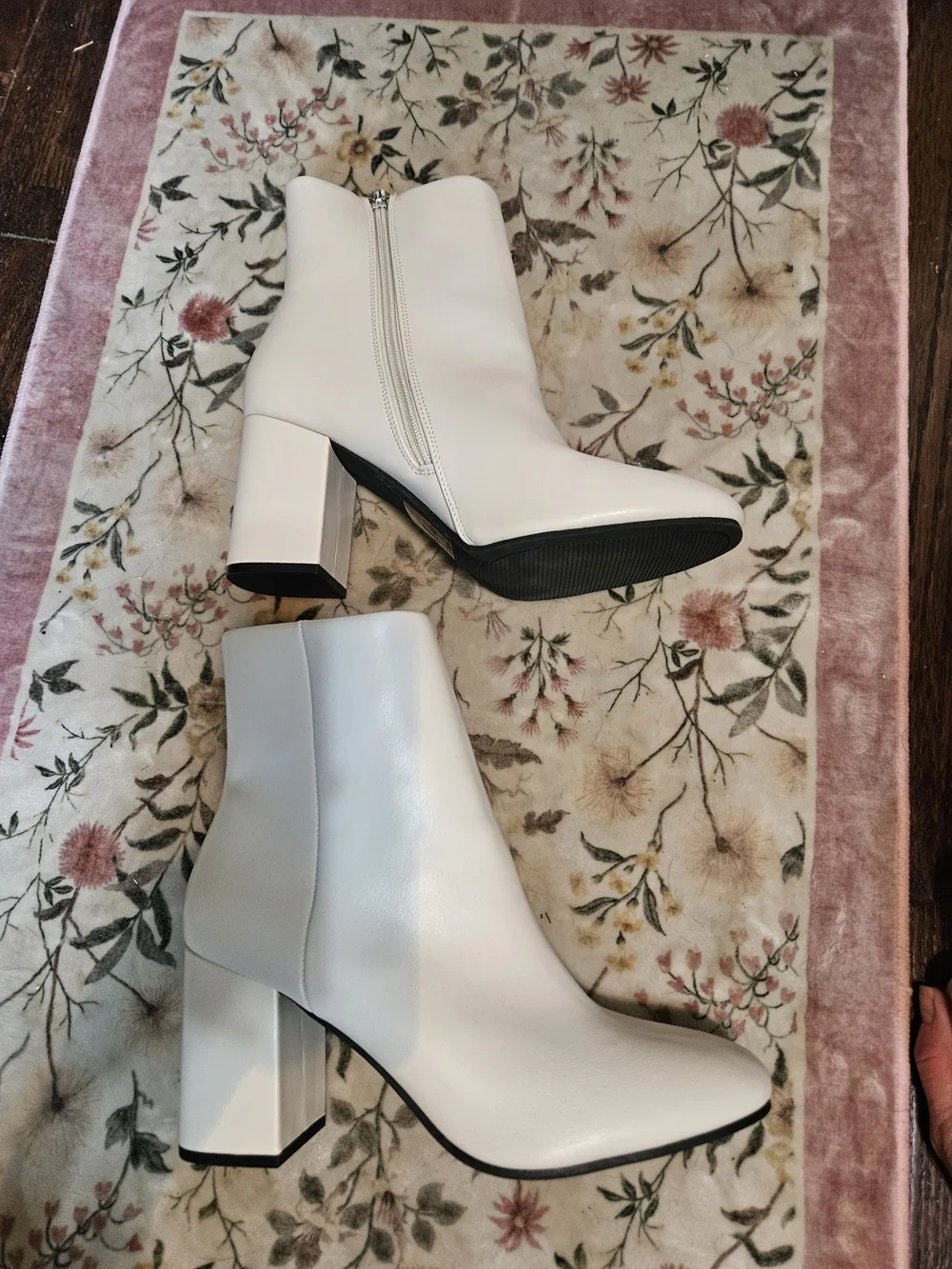 Qupid White Block Heel Ankle Booties